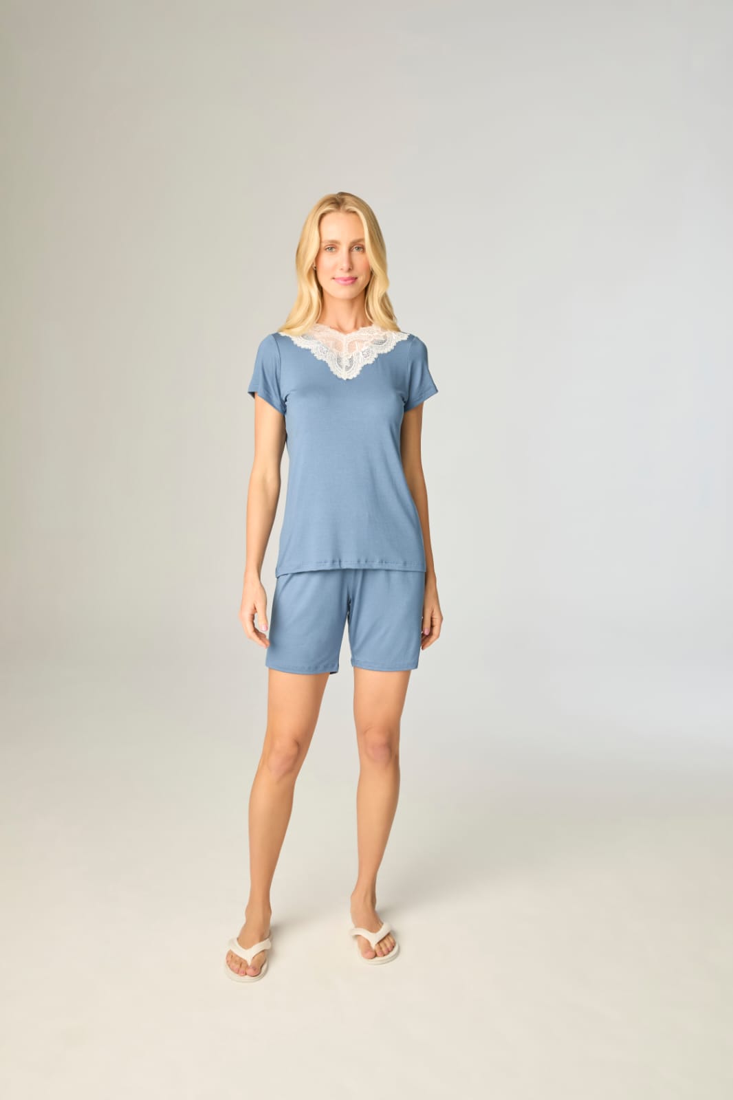 Bermuda blusa com renda viscolycra lisa