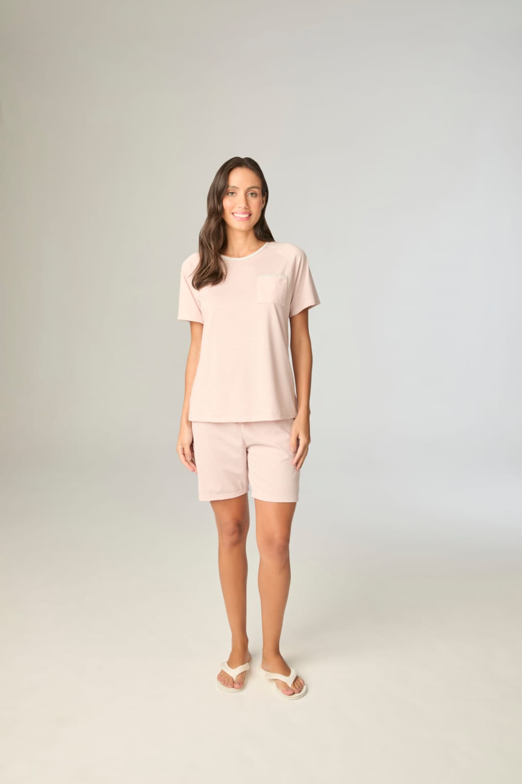 Bermuda com blusa malha confort